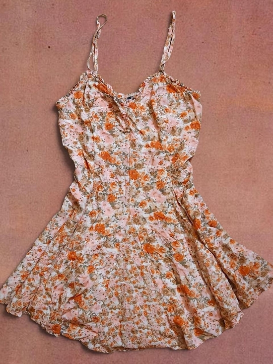 wild fable Dresses & Skirts - Cream & Pink Floral Spaghetti Strap Mini Dress Sweetheart Neck